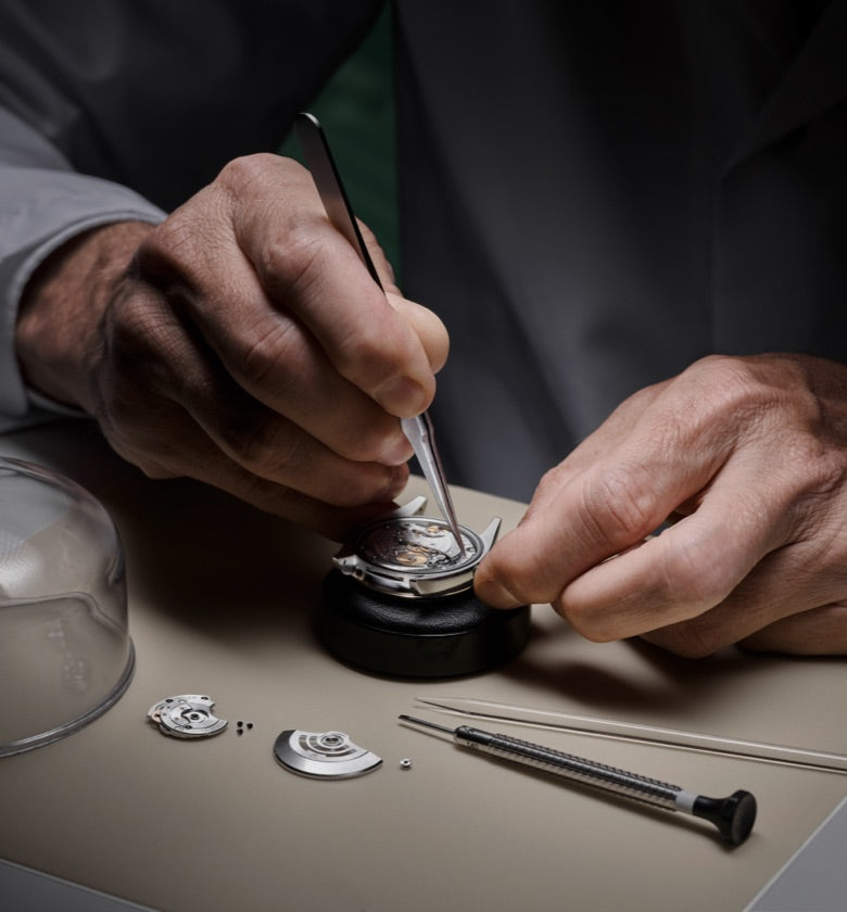 servicing your rolex - deacons jewellers