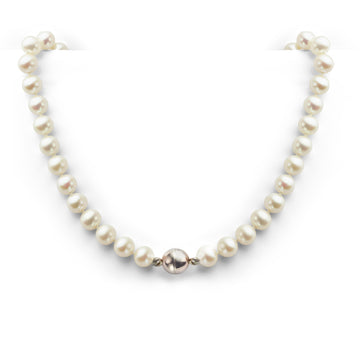 Single row of uniform cultured pearls